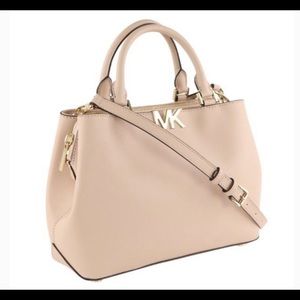 Michael Kors Florence medium Satchel in Blush color